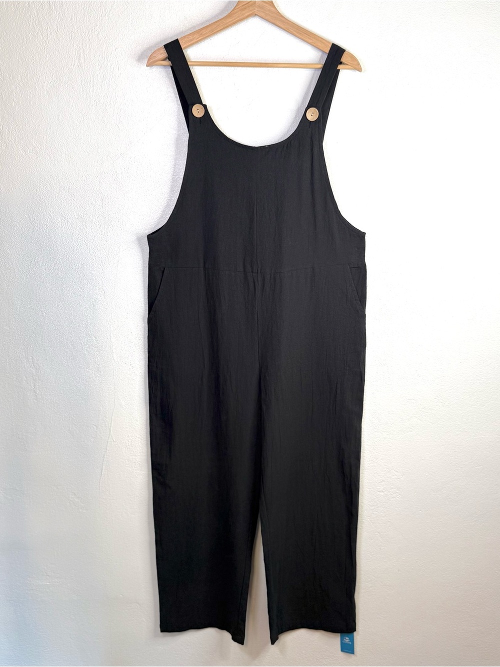 Cupshe Women's Raven Tapered Pinafore Jumpsuit Overalls in Black Size Medium - Picture 2 of 16